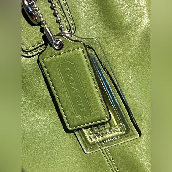 COACH Gallery Green Leather Zipper Pockets Double Handles Medium Tote Bag GUC!! - Picture 10 of 12